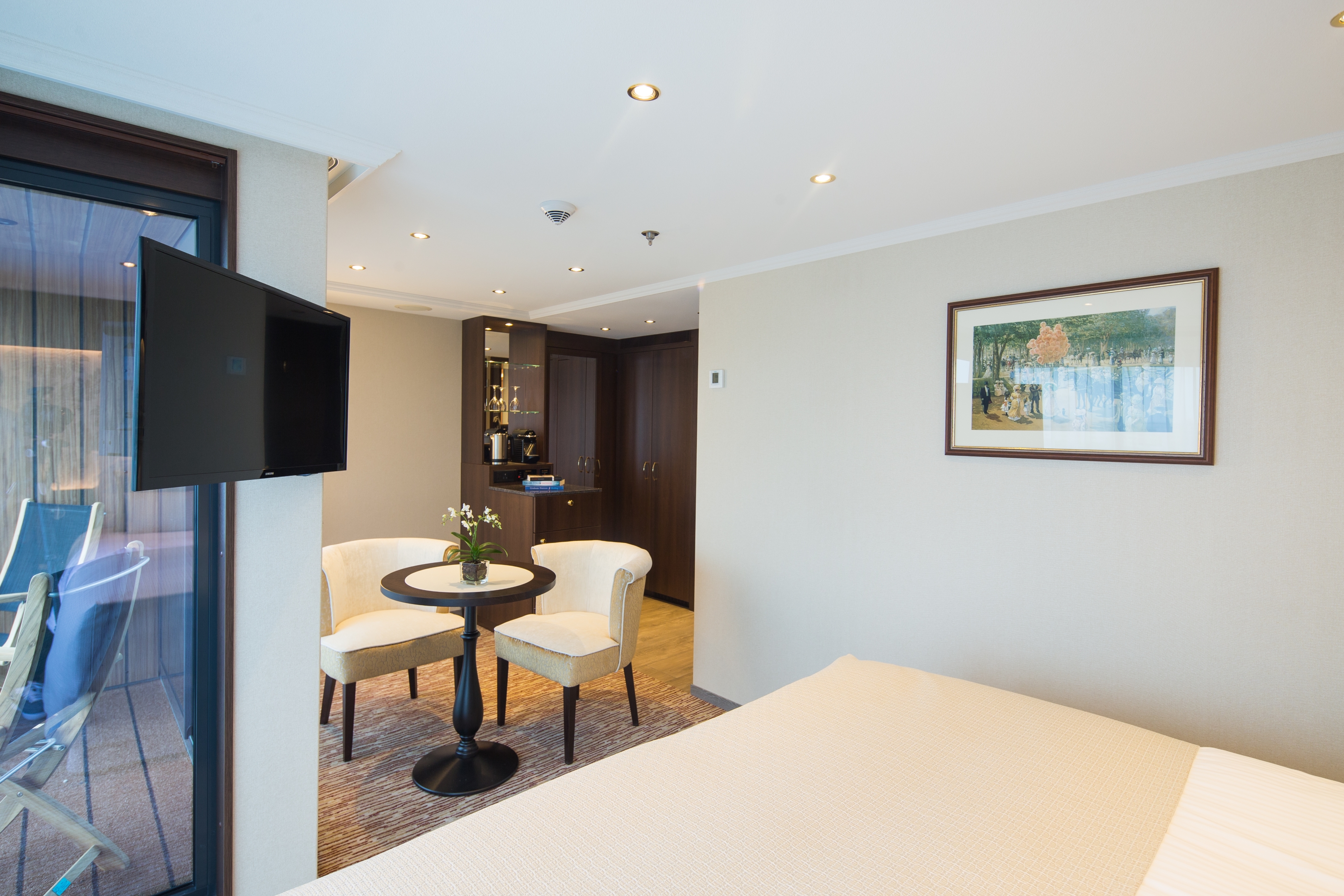 Deluxe Balcony Suites